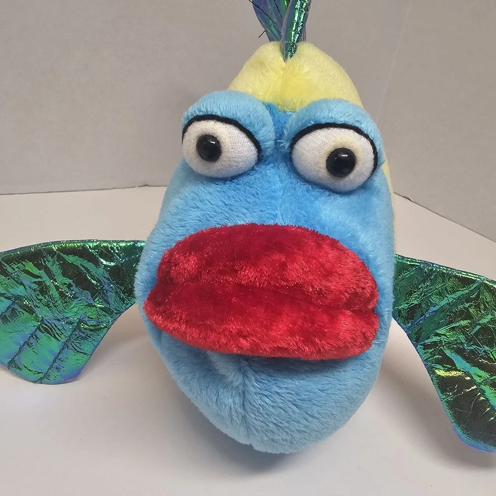 GANZ Webkinz Pucker Colorful Fish Plush‎ Iridescent Fins. Big Lips